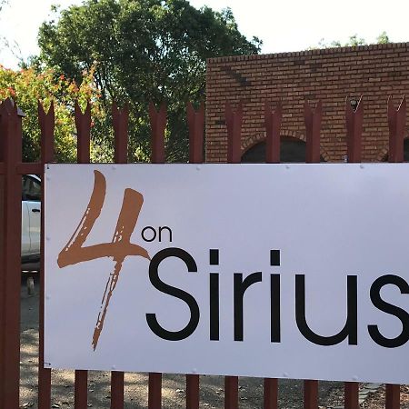 4 On Sirius Ξενοδοχείο Πολοκουάνε Εξωτερικό φωτογραφία